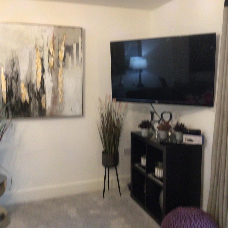 Luxurious River View Apartment With Terrace Worcester Bagian luar foto